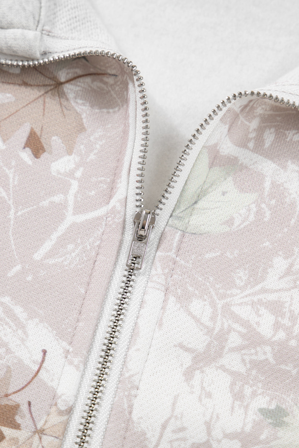 Plus Size Camo Patchwork Zipped Collar Pullover Sweatshirt