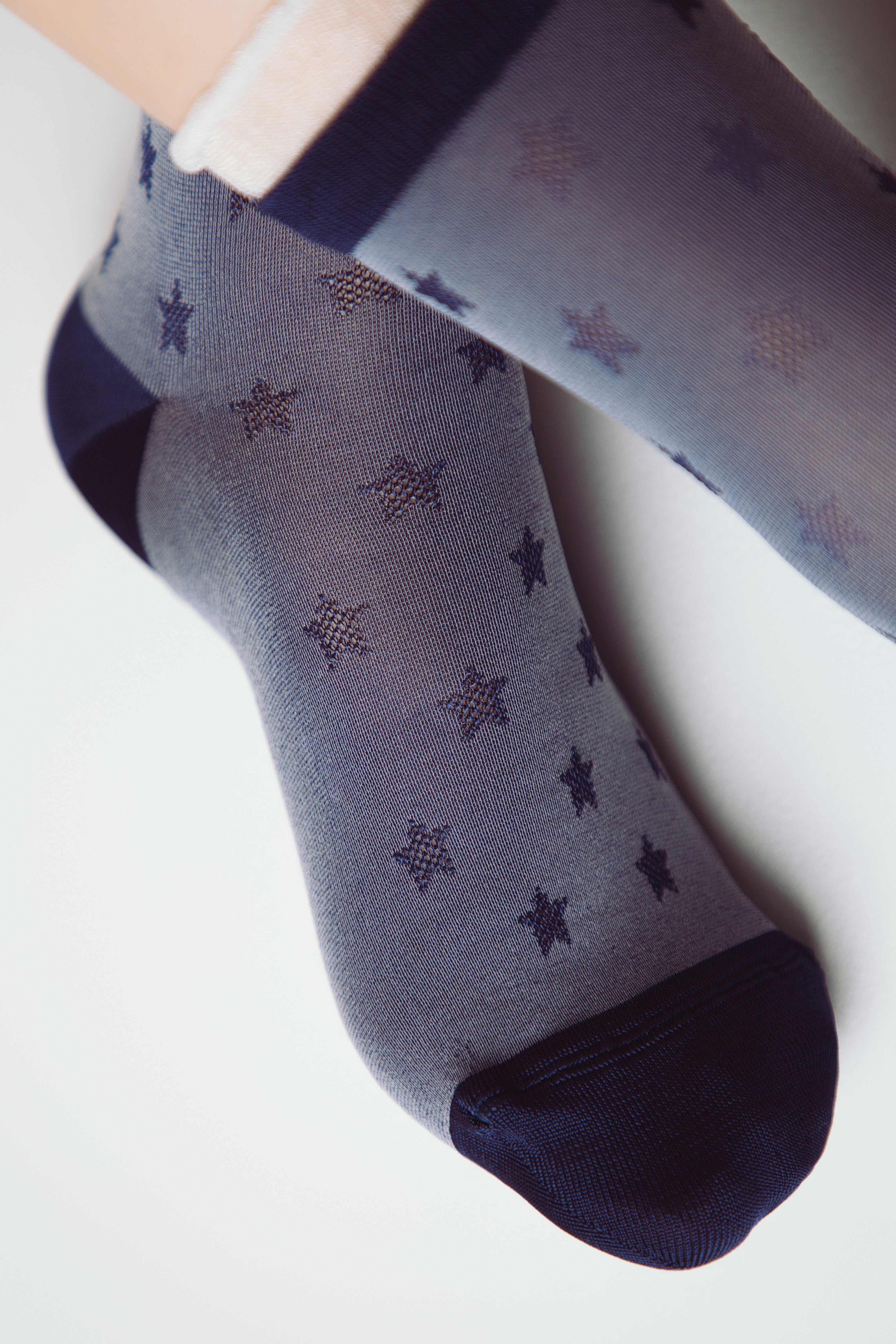 Conte Socks Classic - 491 Glossy Pattern and Decorative Transparent Mesh