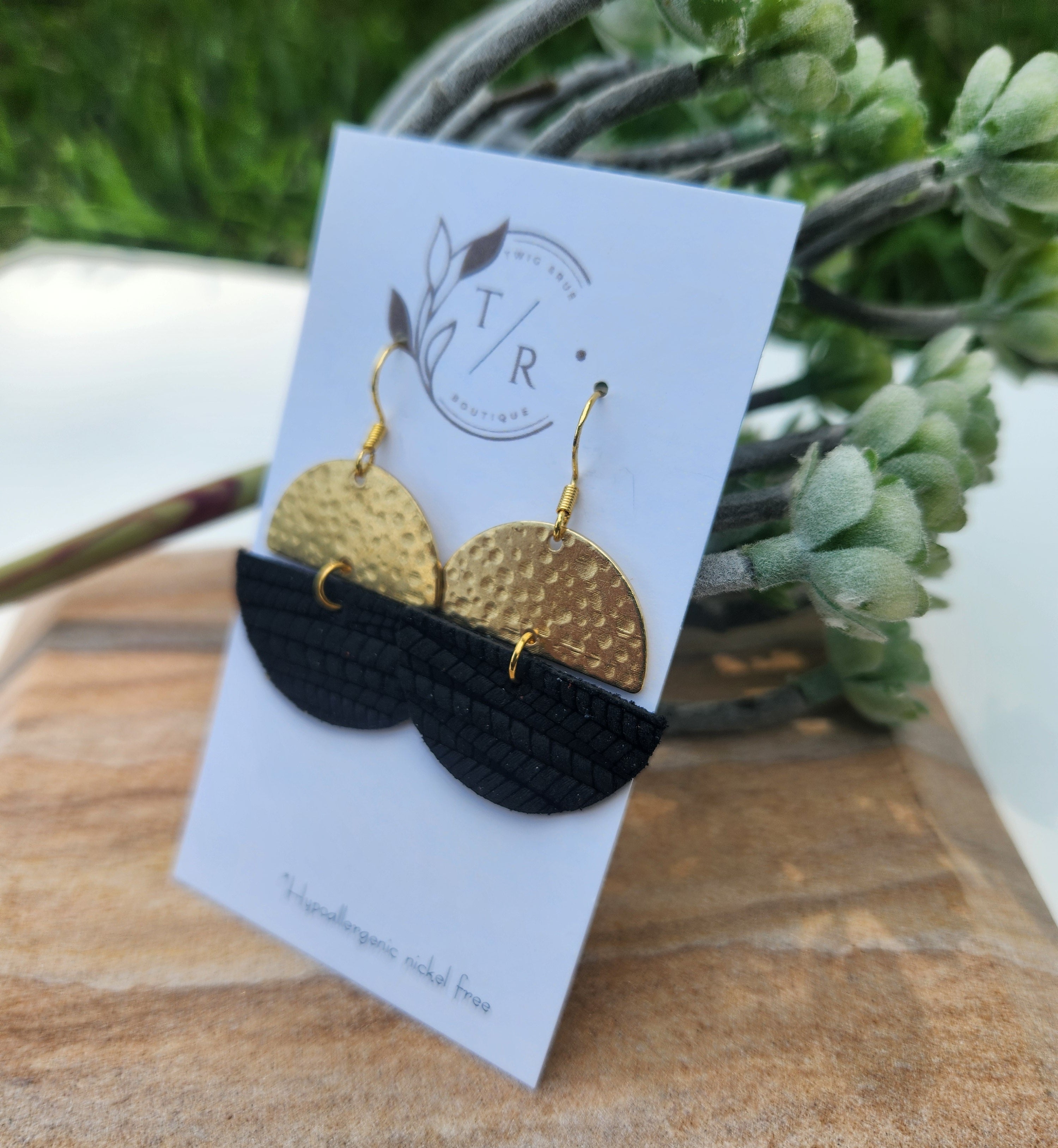 Rowan| Hammered brass and leather earring