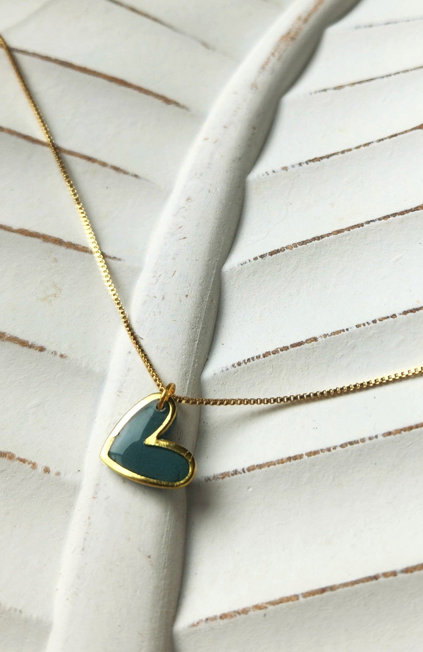 Gold heart necklace