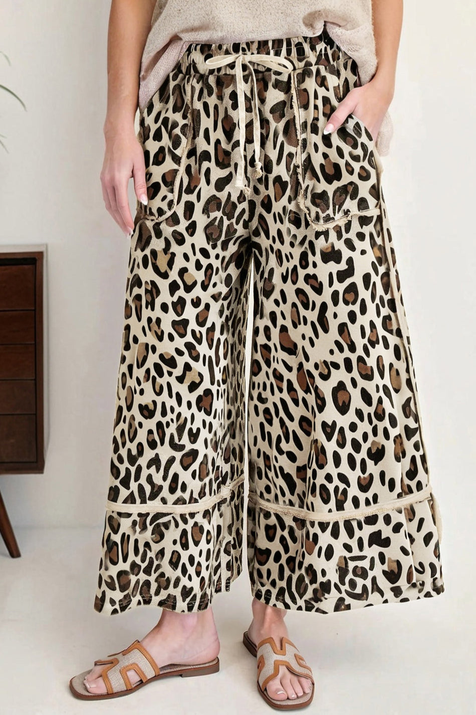 Leopard Wide Leg Cropped Pants