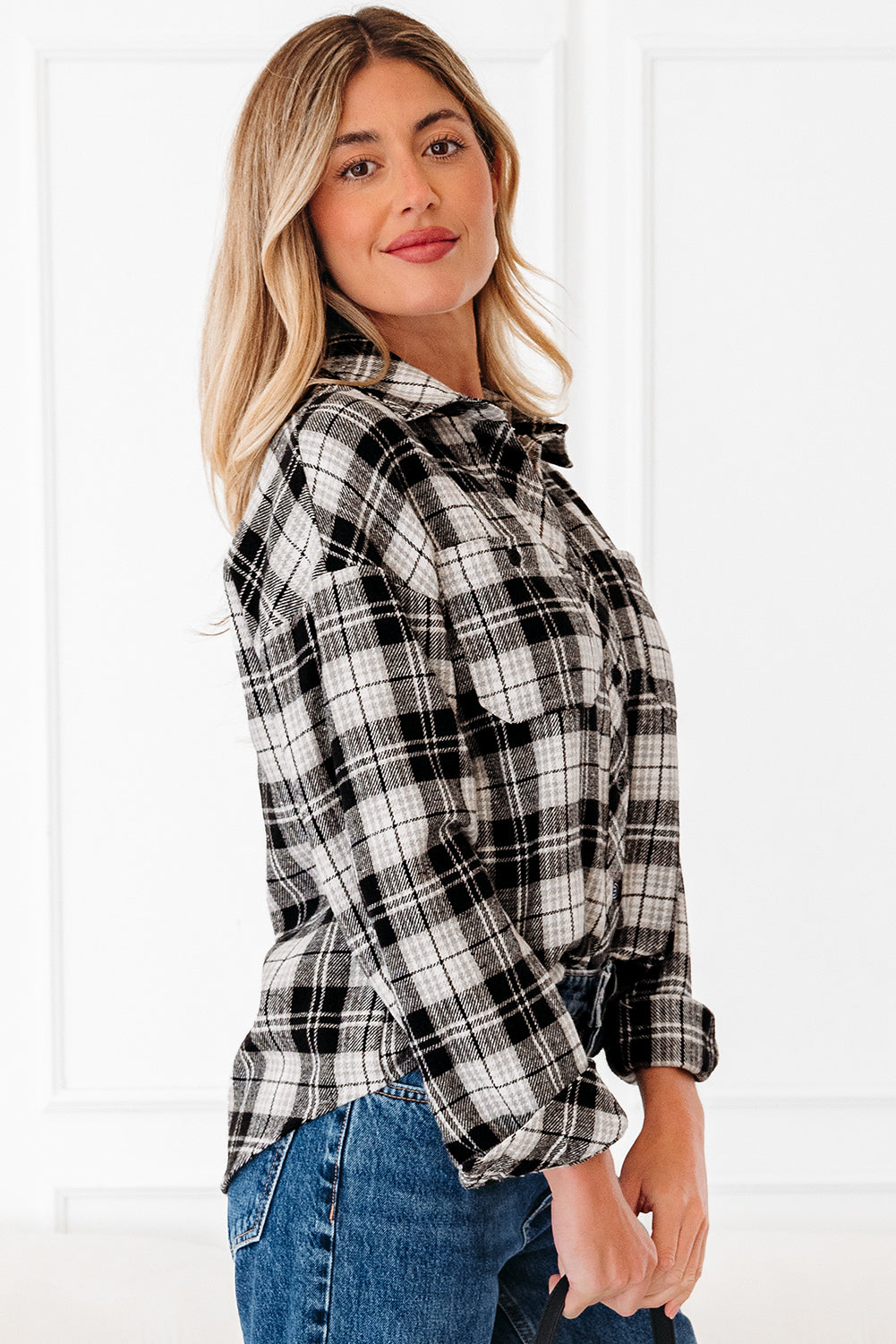 Plaid Chest Pocket Long Sleeve Buttoned Shirt