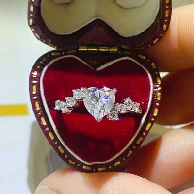 1 Carat Moissanite 925 Sterling Silver Ring