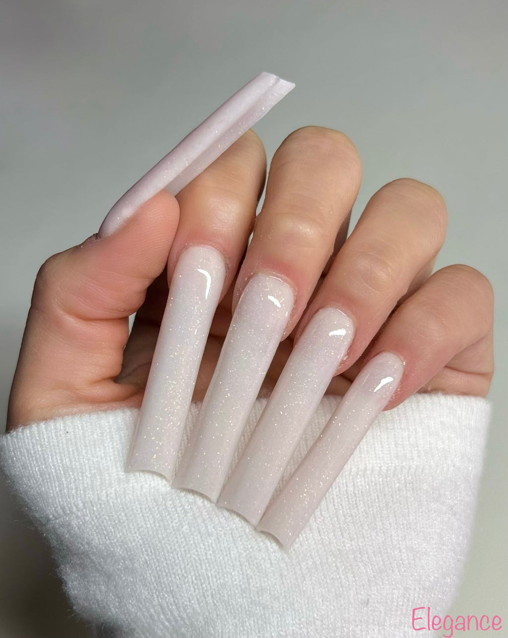 Buy 4 Acrylics & Get 1 FREE Monomer