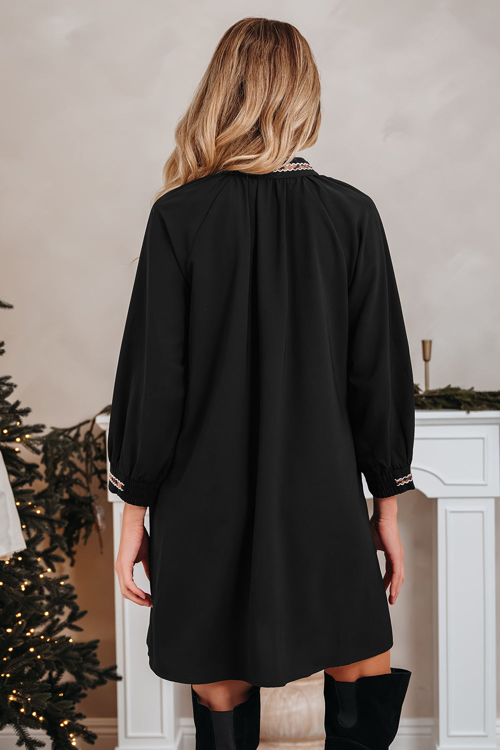 Contrast Trim V-Neck 3/4 Sleeve Mini Dress