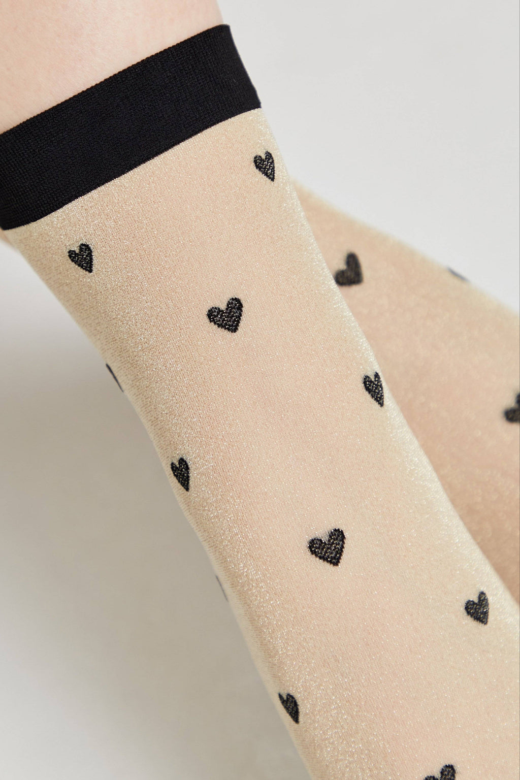 Shimmering Socks Conte Fantasy - "Hearts" Designs