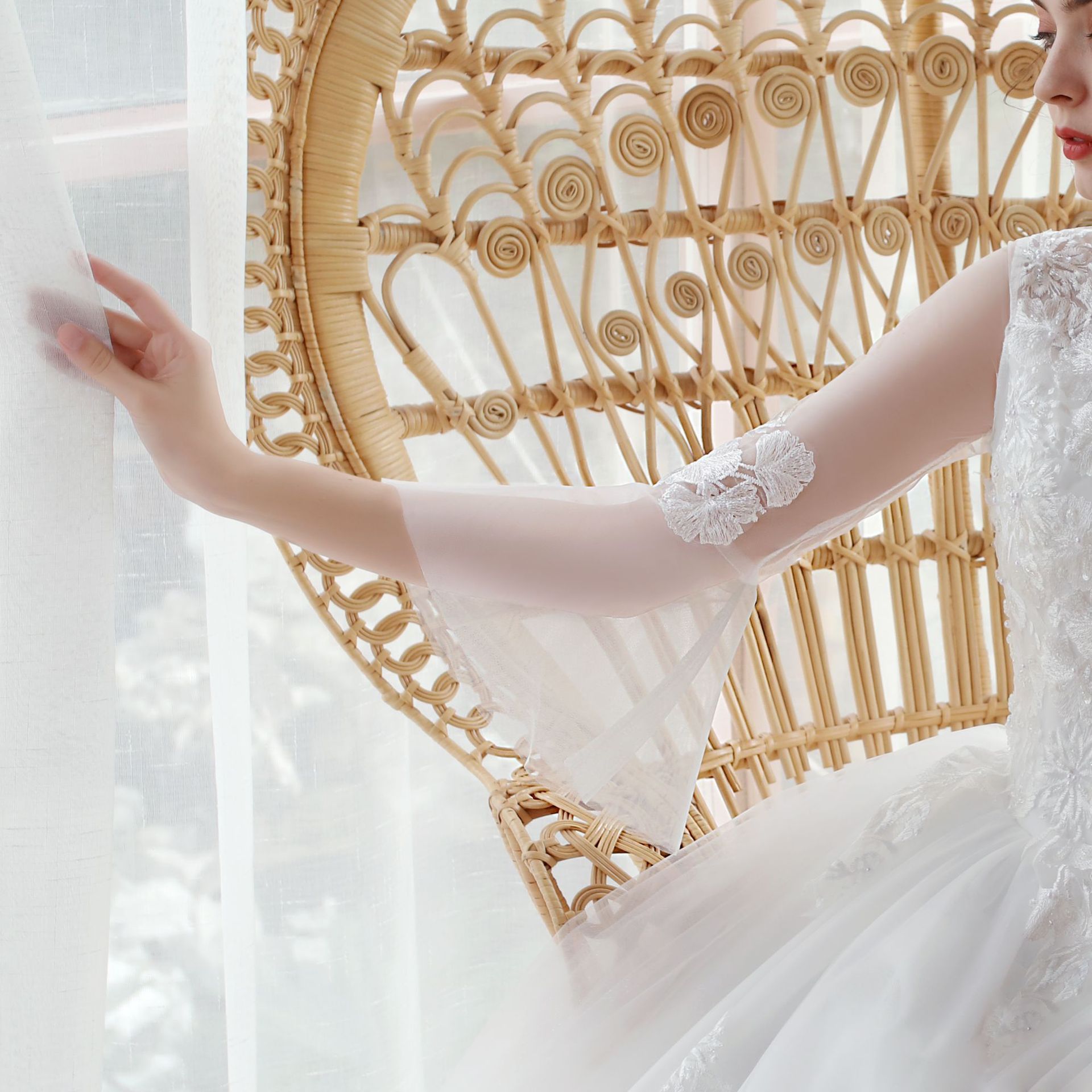 Sexy Wedding Dress O Neck Long Sleeve Gown