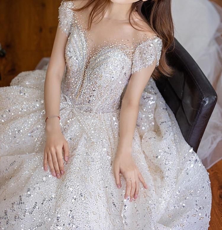 Luxury Princess Wedding Dress with Shiny Beading Crystals