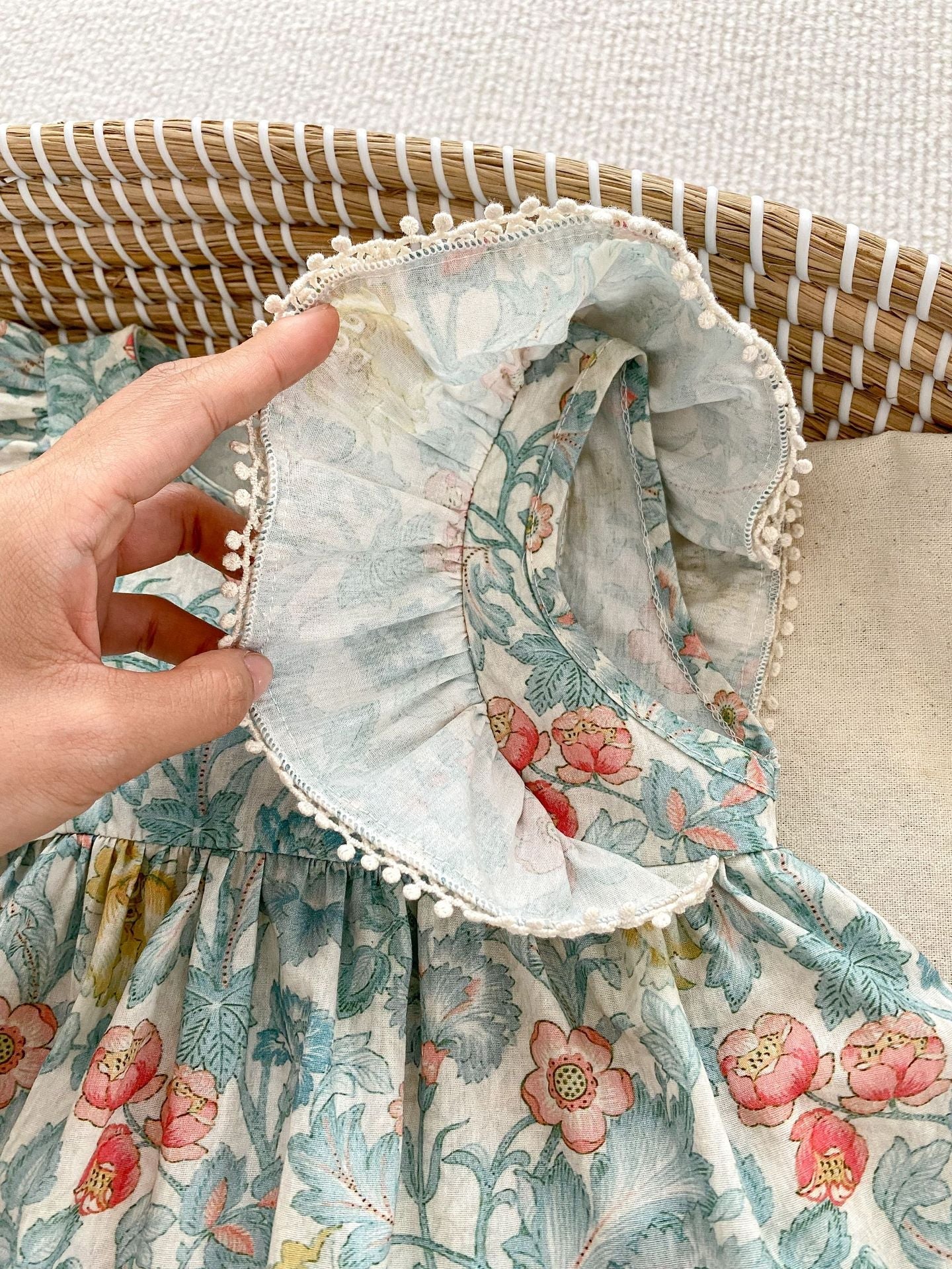 New Arrival Summer Baby Girls Flowers Print Fly Sleeves Onesies Dress