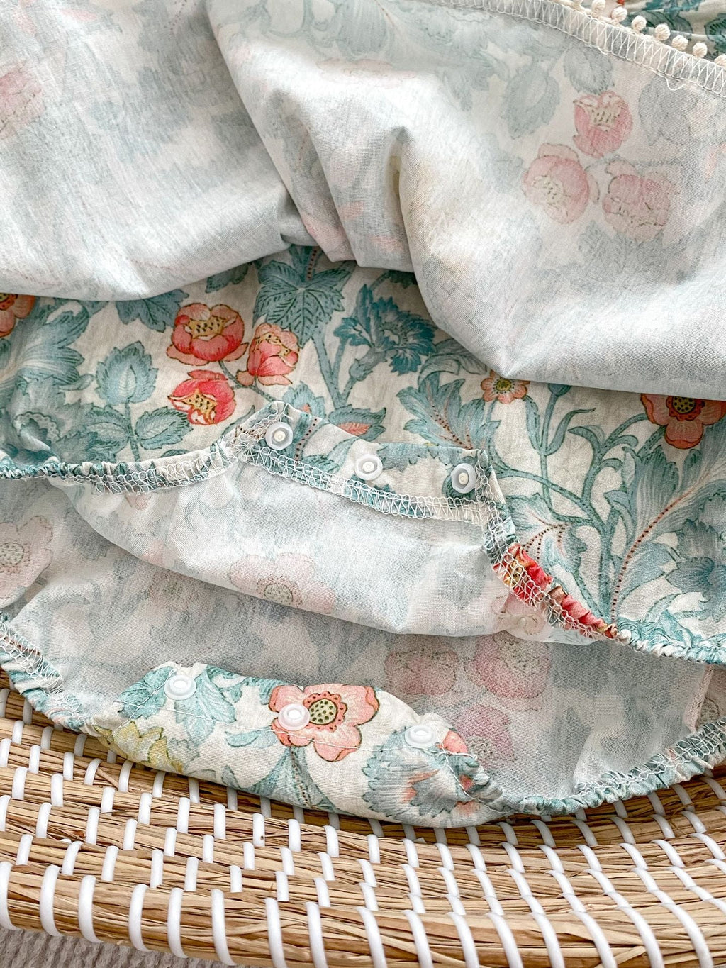 New Arrival Summer Baby Girls Flowers Print Fly Sleeves Onesies Dress