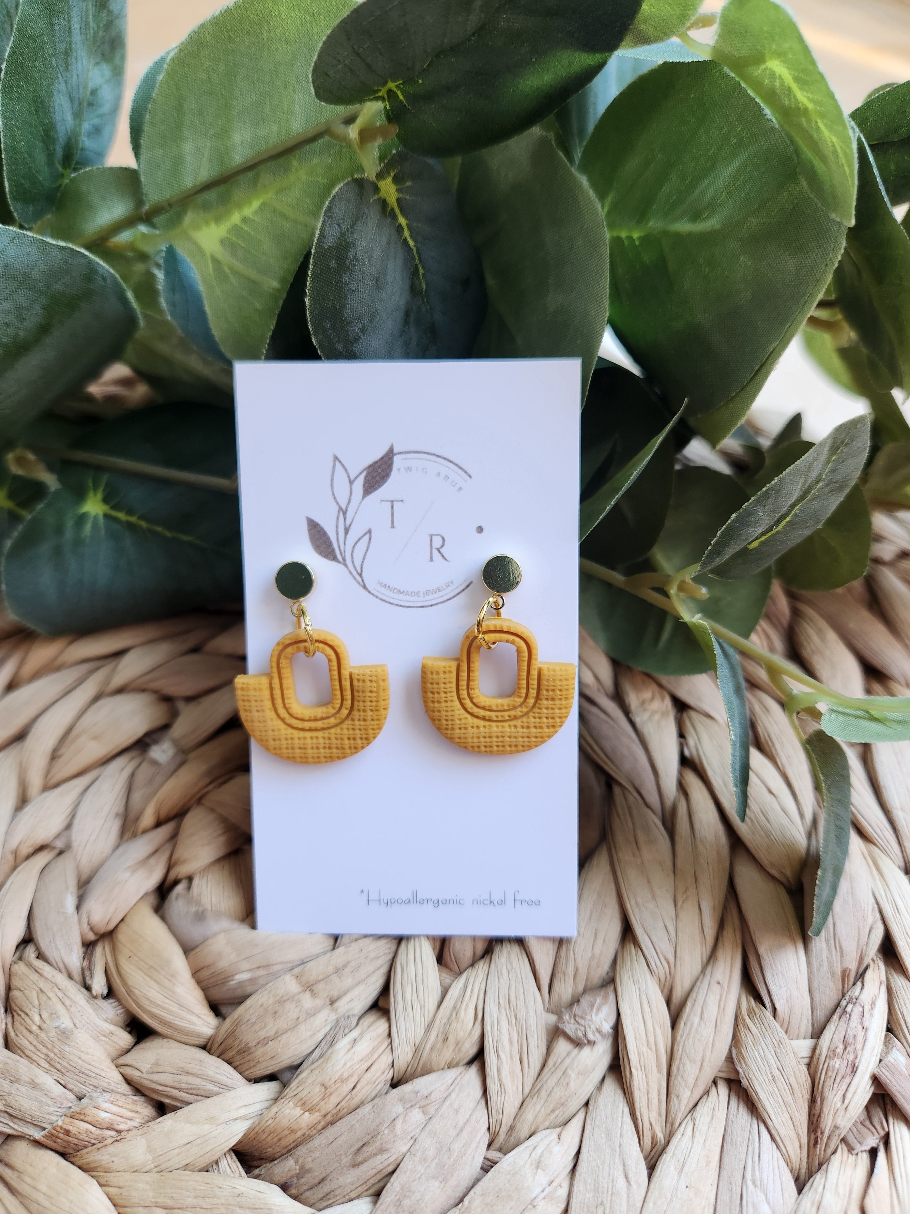 Bailey| Linen embossed clay with 14k gold stud