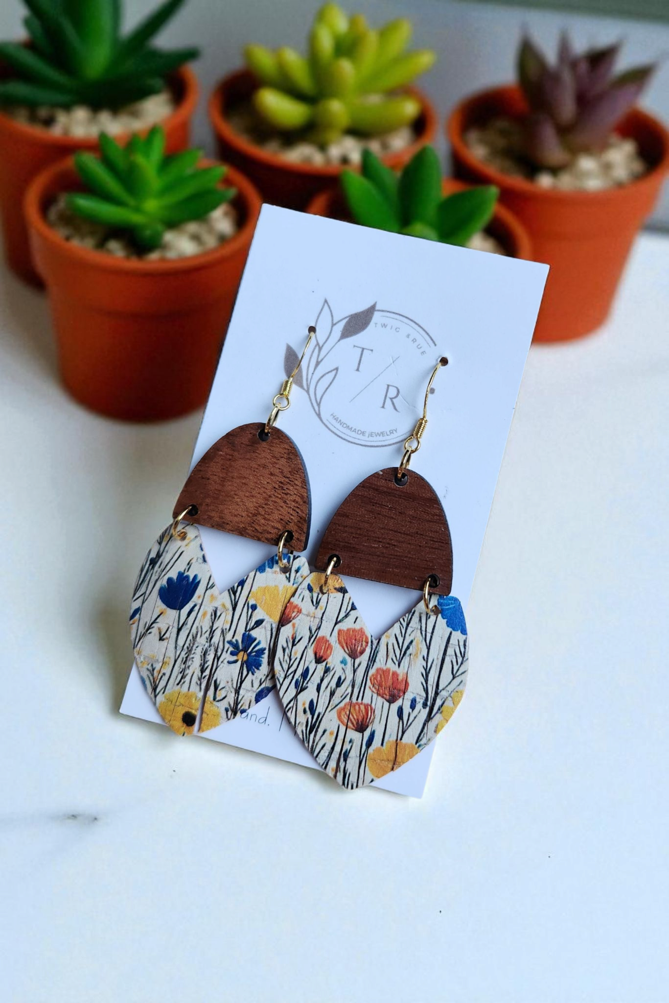 Dylan|Fringe Cork with Wood triangle