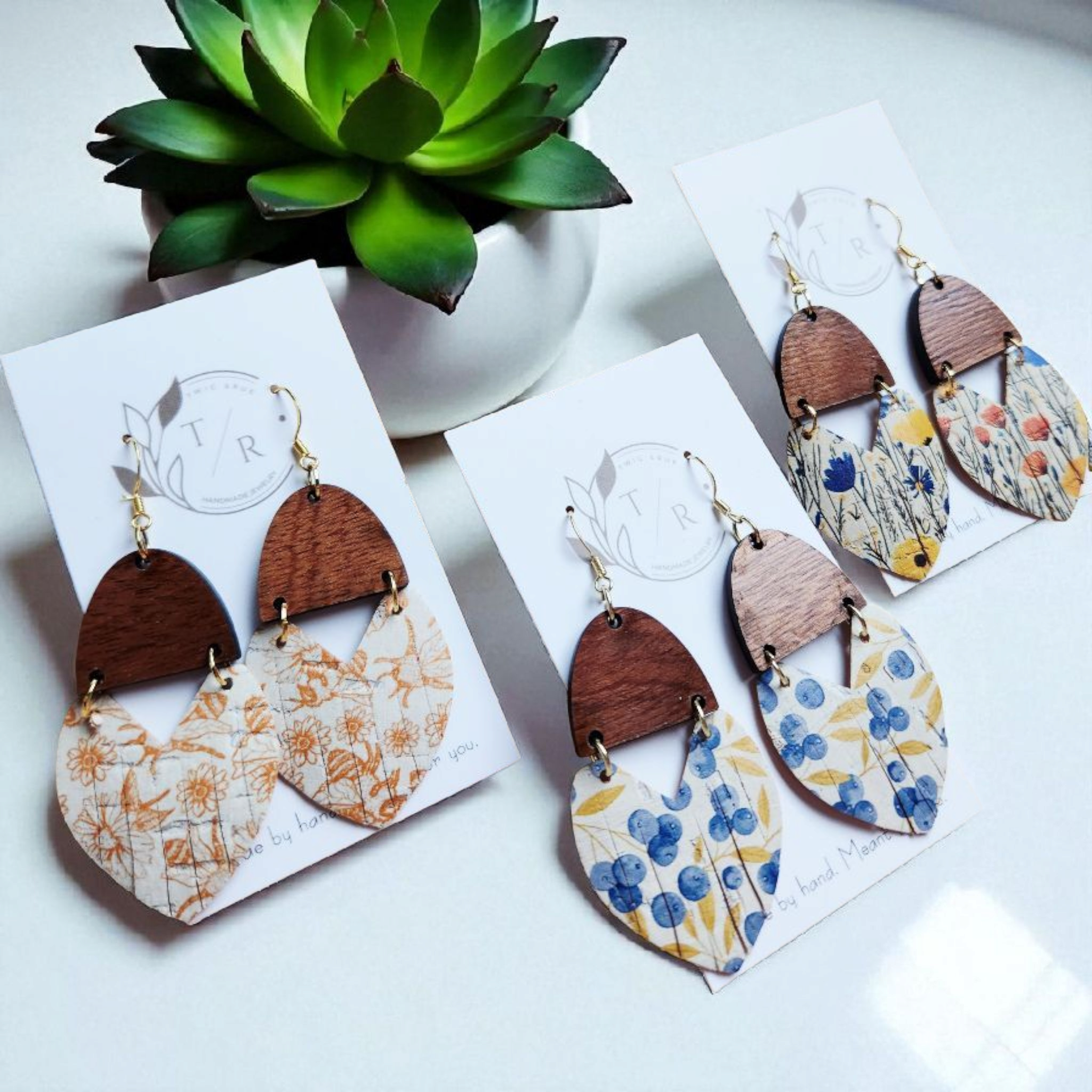 Dylan|Fringe Cork with Wood triangle