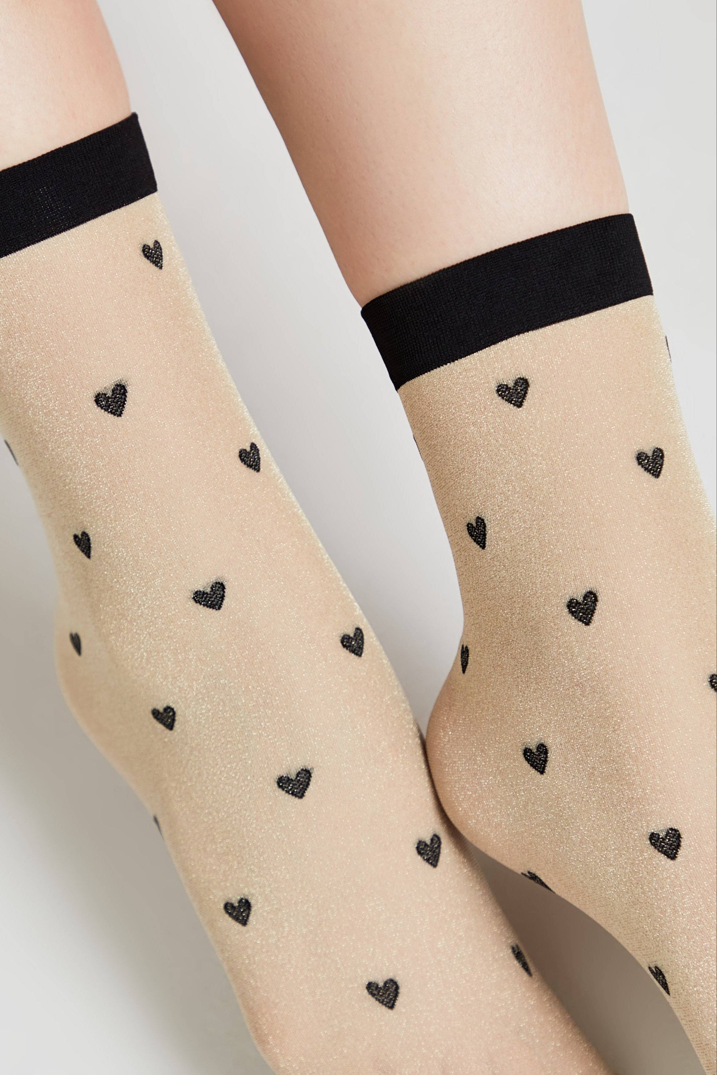 Shimmering Socks Conte Fantasy - "Hearts" Designs